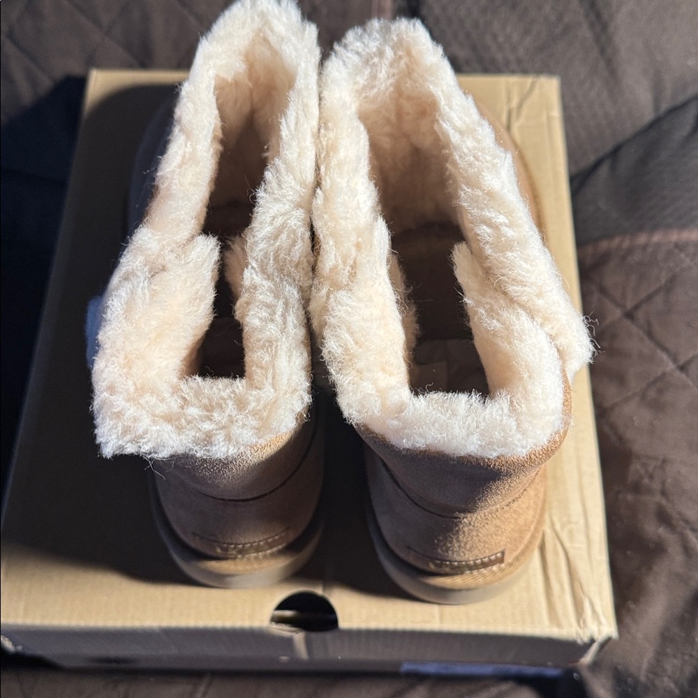 UGG Chestnut Suede Boots - Picture 4 of 10